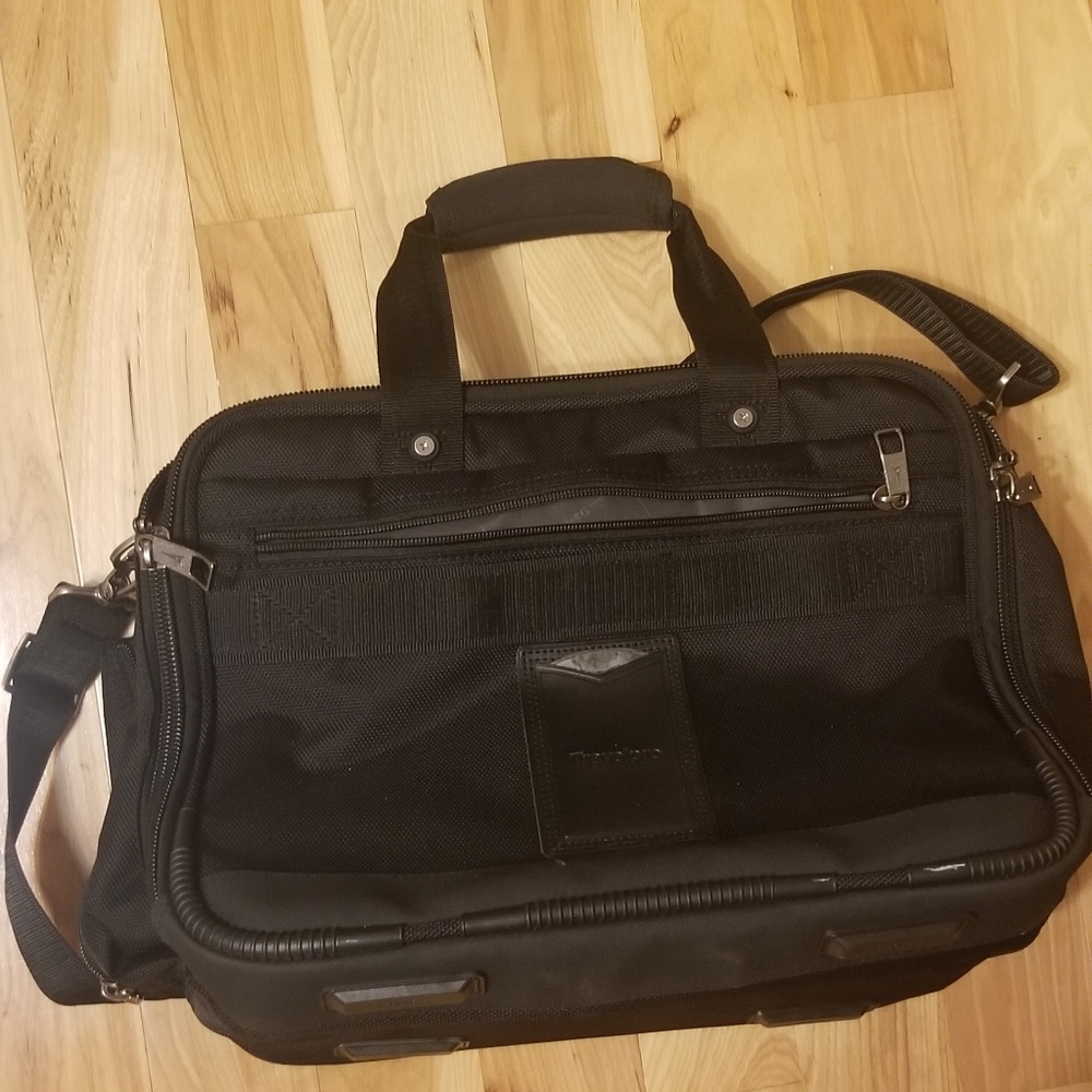 Travelpro Tote